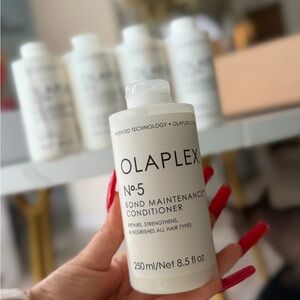 Olaplex No.5 Bond Maintenance Conditioner 8.5 oz / 250 ml – New – Unused
